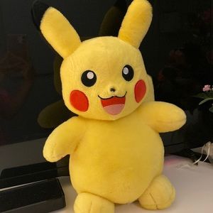 Pikachu build a bear